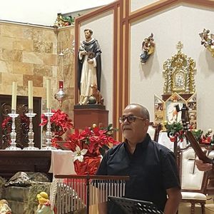 Meet your Posher, Anibal